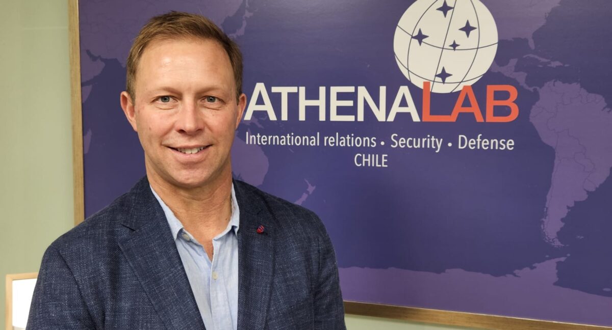 ANUNCIO | Ex jefe de la Armada de Australia se integra como Senior Fellow de AthenaLab