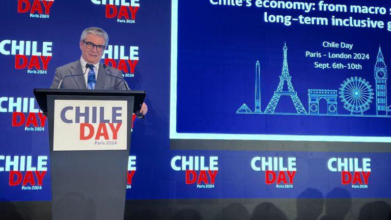 COLUMNA | ¿Así queremos atraer inversión extranjera en el Chile Day?